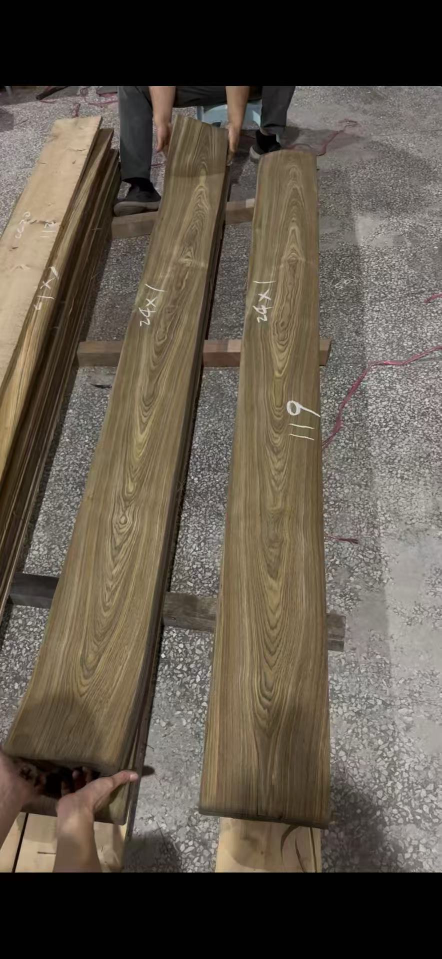 Luxury Grade Natural Burmese Teak Veneer Sheet Custom Made For High End Hotel Villa Interior Decoration Custom Wood Furniture