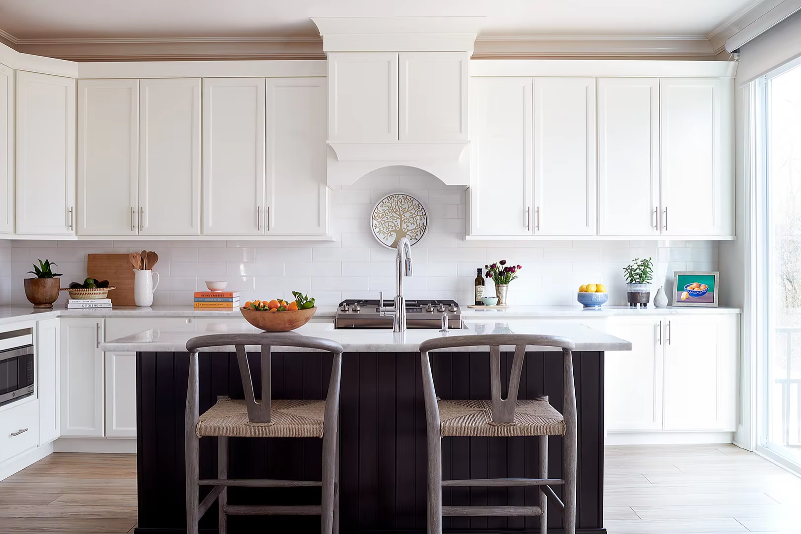 American Hot Selling Custom Made White Oak Wood Veneer Kitchen Cabinet for Sale