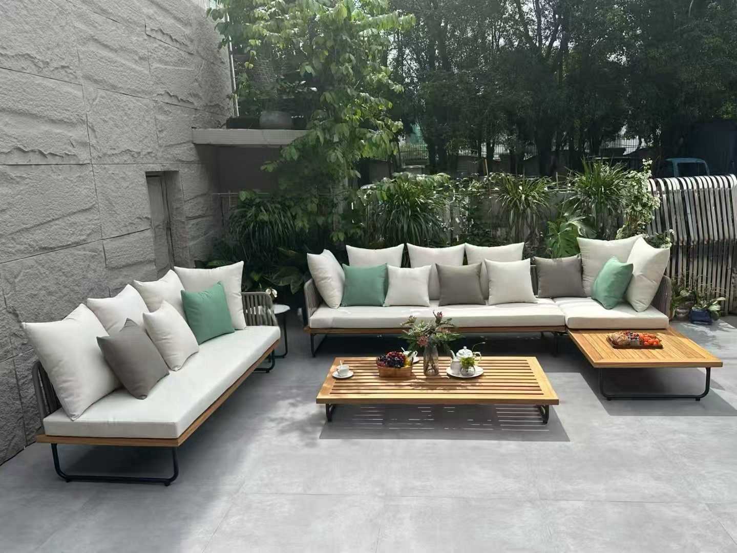New Design Luxury Solid Teak Durable Outdoor Patio Garden Sofa Set for Living Room Courtyard Hotel