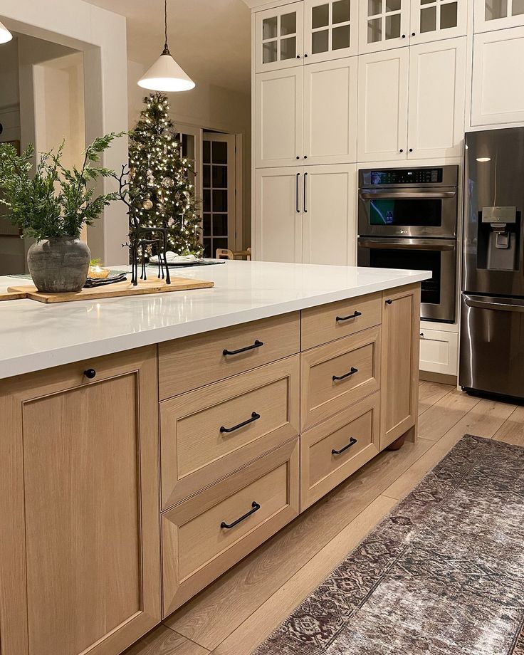 CBMmart Foshan Factory Modern Design Furniture Custom Wooden Veneer Plywood Kitchen Cabinet Modular Kitchen Cabinet For Villa
